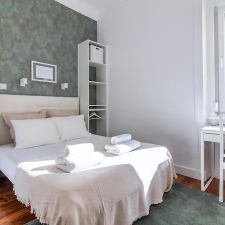Guesthouse Liberdade - 7 Bedroom Apartment Lisbon Exterior photo