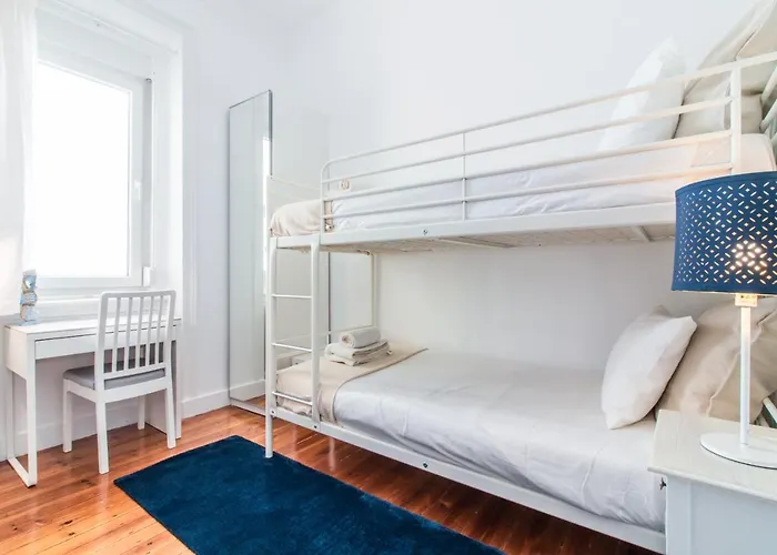 Guesthouse Liberdade - 7 Bedroom Apartment